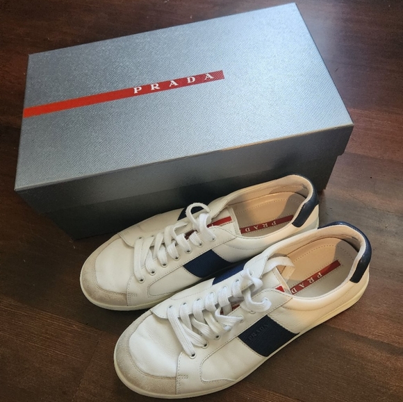 Men's Prada Shoes - Picture 1 of 4